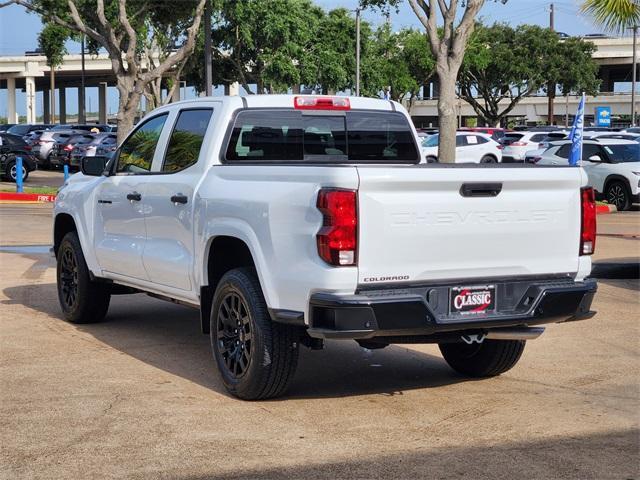 Photo of 2025 Summit White Chevrolet Colorado