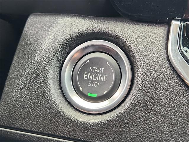Photo of 2025 Summit White Chevrolet Colorado