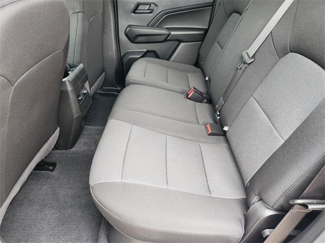 Photo of 2025 Summit White Chevrolet Colorado