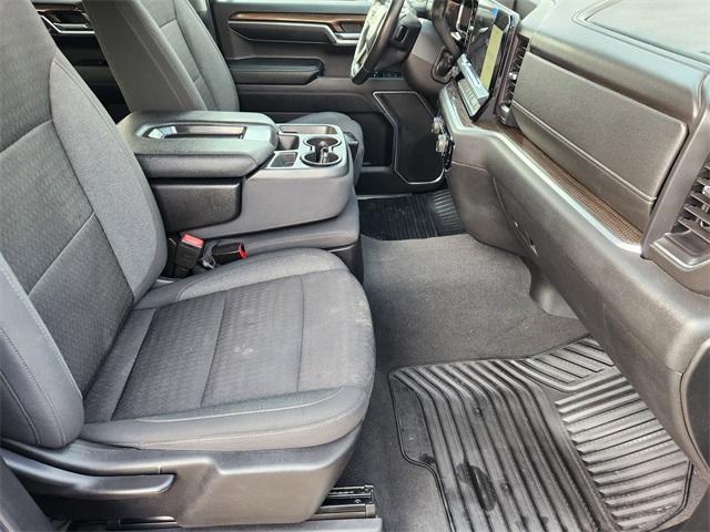 Photo of 2022 Glacier Blue Metallic Chevrolet Silverado 1500
