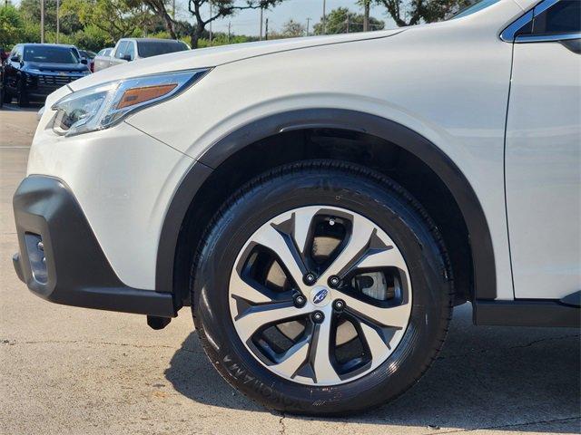 Photo of 2020 Crystal White Pearl Subaru Outback