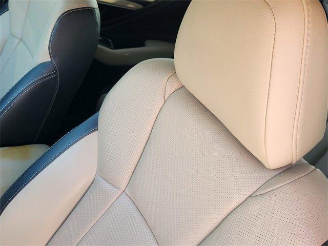 Photo of 2020 Crystal White Pearl Subaru Outback