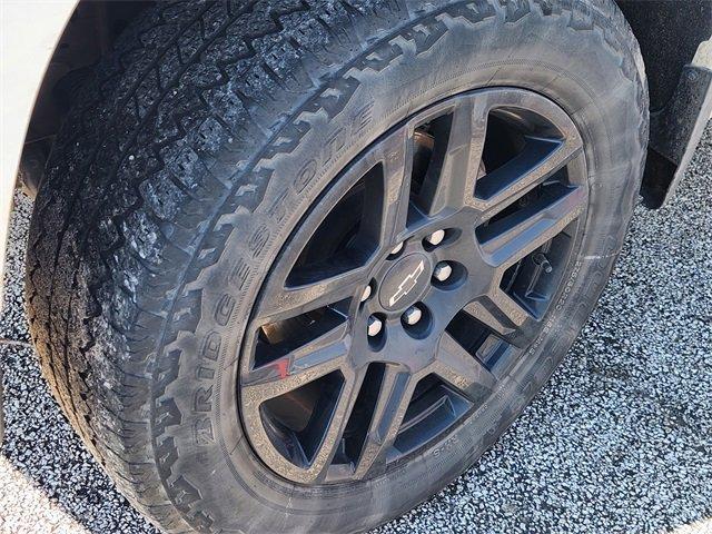 Photo of 2022 Iridescent Pearl Tricoat Chevrolet Silverado 1500 Limited