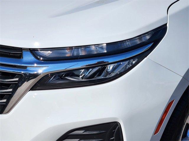 Photo of 2022 Summit White Chevrolet Equinox