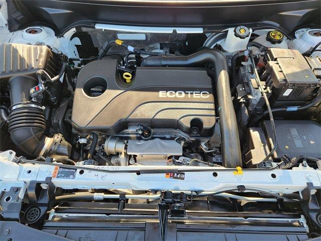 Photo of 2022 Summit White Chevrolet Equinox