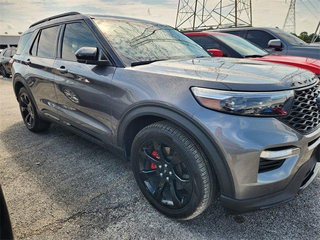 Photo of 2022 Gray Ford Explorer