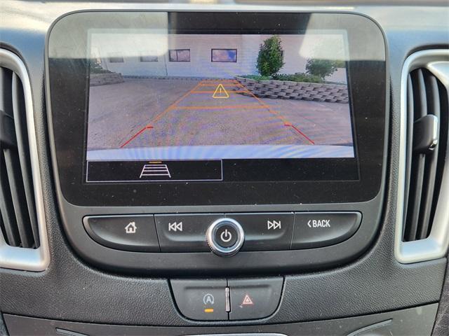 Photo of 2024 Summit White Chevrolet Malibu