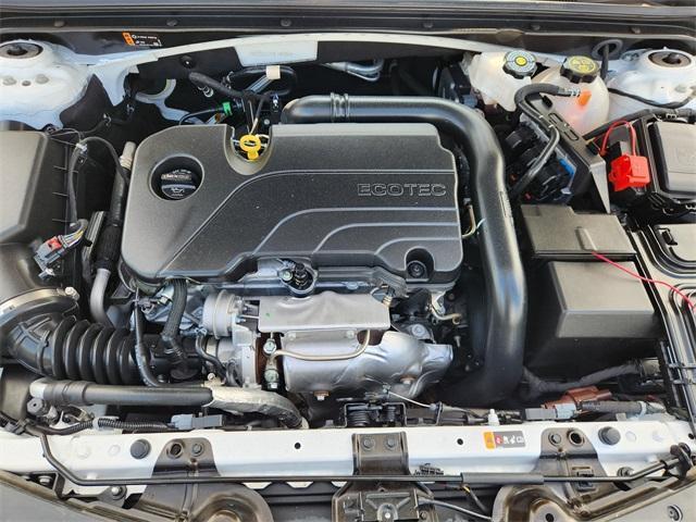 Photo of 2024 Summit White Chevrolet Malibu