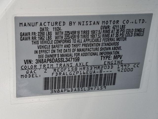 Photo of 2025 Aspen White Tri Nissan Kicks