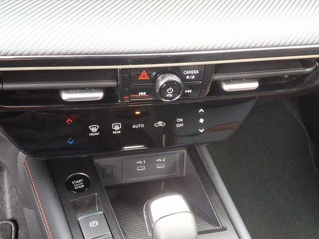 Photo of 2025 Aspen White Tri Nissan Kicks