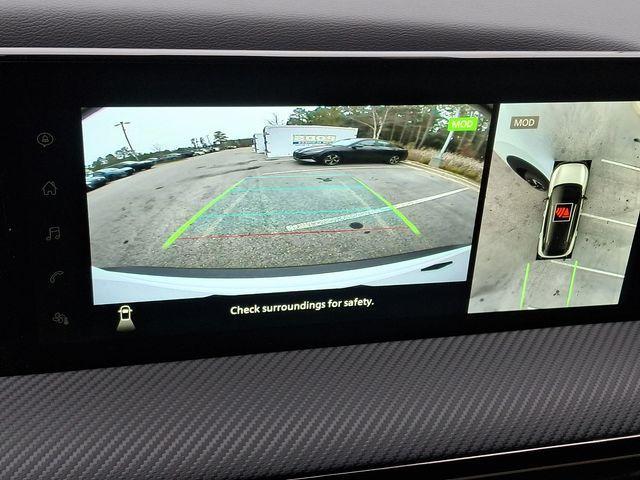Photo of 2025 Aspen White Tri Nissan Kicks