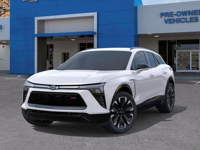 Photo of 2025 Iridescent Pearl Tricoat Chevrolet Blazer EV