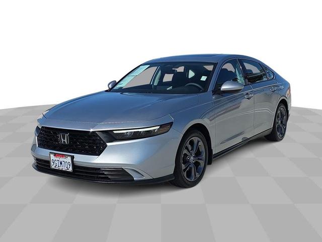 Photo of 2023 Lunar Silver Metallic Honda Accord