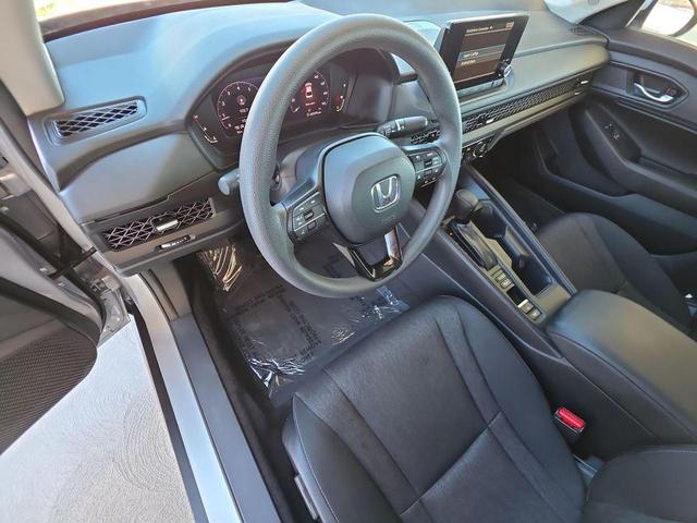 Photo of 2023 Lunar Silver Metallic Honda Accord