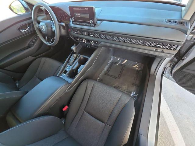 Photo of 2023 Lunar Silver Metallic Honda Accord