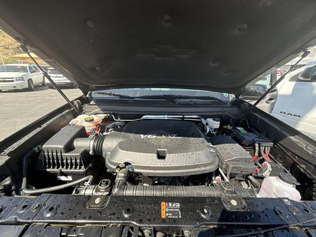 Photo of 2022 Black Chevrolet Colorado