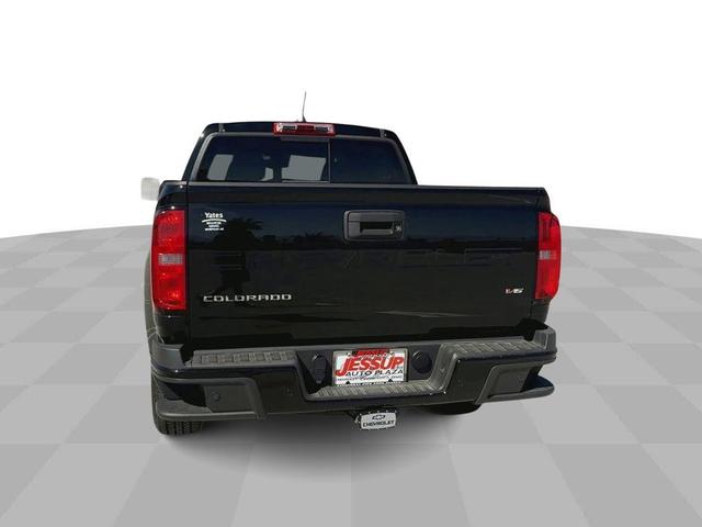 Photo of 2022 Black Chevrolet Colorado