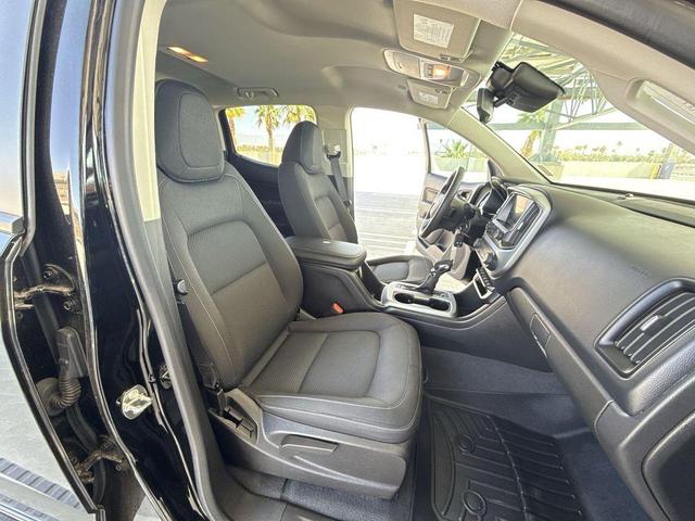 Photo of 2022 Black Chevrolet Colorado