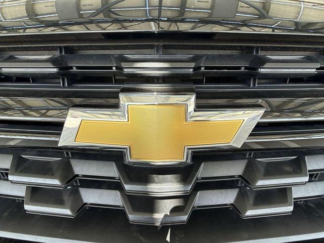 Photo of 2022 Black Chevrolet Colorado