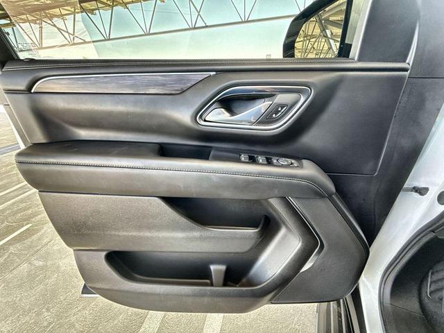 Photo of 2024 Summit White Chevrolet Tahoe