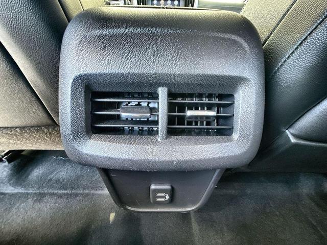 Photo of 2022 Summit White GMC Terrain