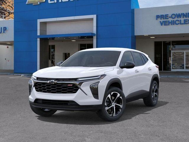 Photo of 2026 Summit White Chevrolet Trax