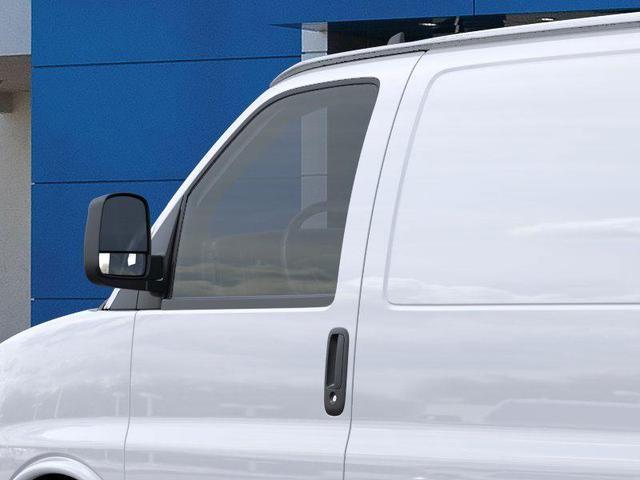 Photo of 2025 Summit White Chevrolet Express 2500