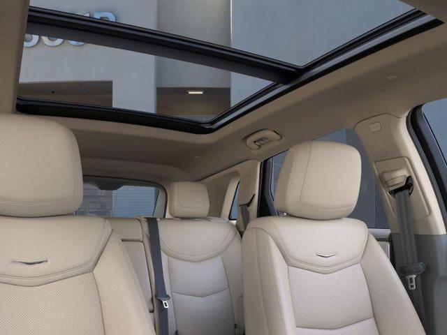 Photo of 2025 Silver Metallic Cadillac XT5