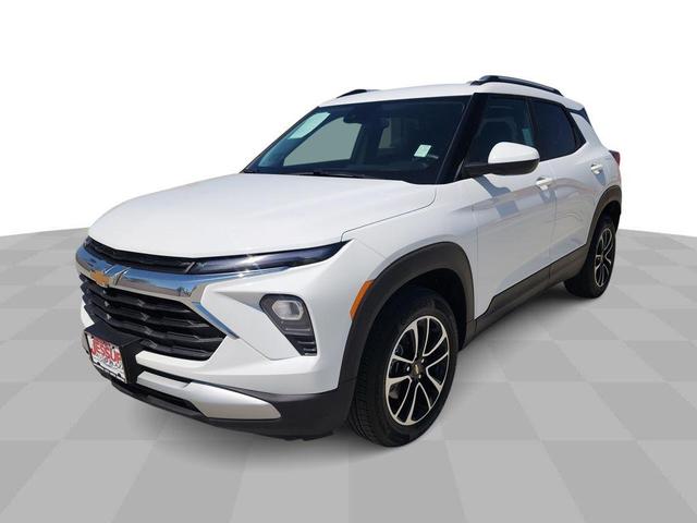 Photo of 2024 Summit White Chevrolet Trailblazer