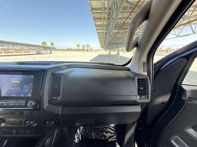 Photo of 2022 Black Nissan Frontier