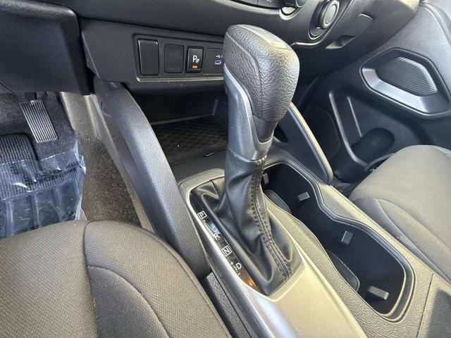 Photo of 2022 Black Nissan Frontier