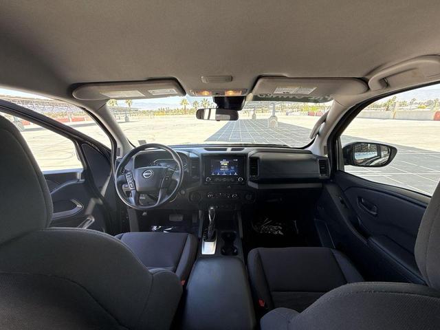Photo of 2022 Black Nissan Frontier