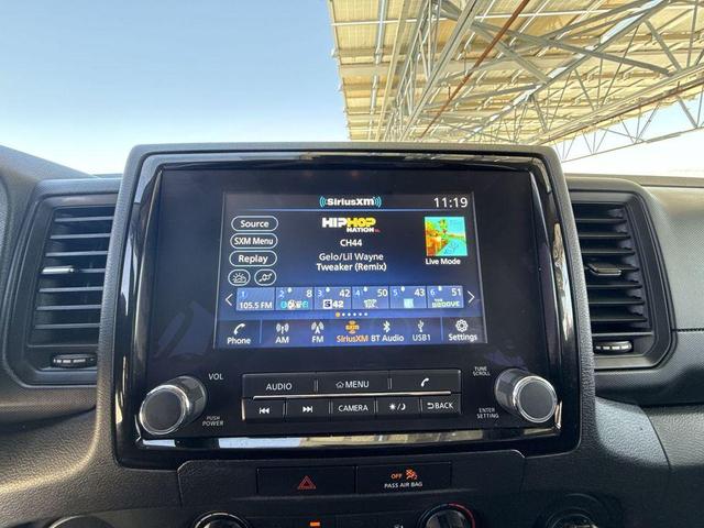 Photo of 2022 Black Nissan Frontier