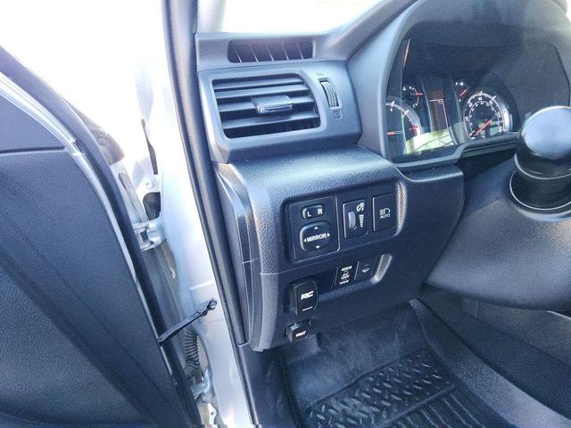 Photo of 2023 Classic Silver Metallic Toyota 4Runner