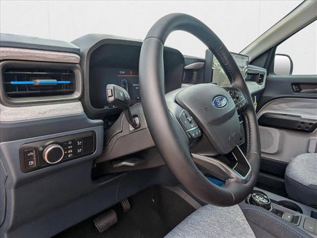 Photo of 2025 Space White Metallic Ford Maverick