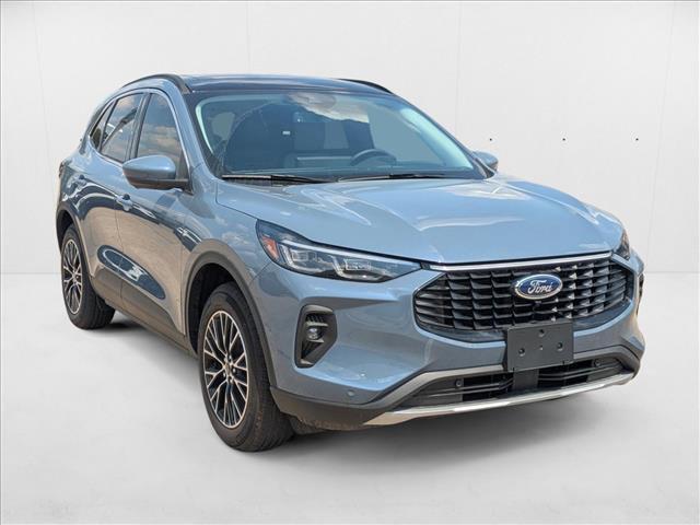 Photo of 2025 Vapor Blue Metallic Ford Escape PHEV