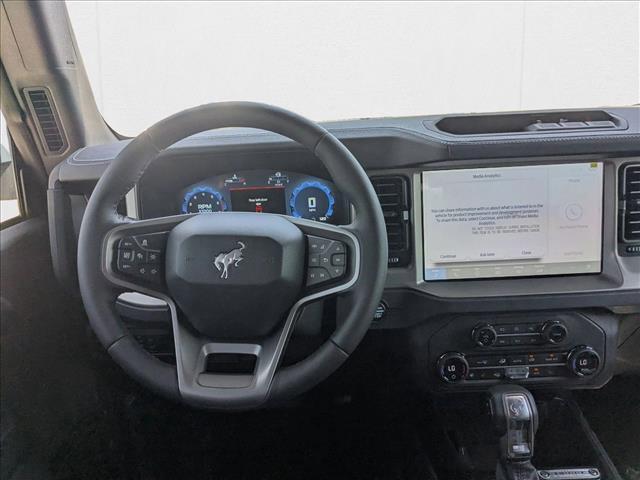 Photo of 2025 Azure Gray Metallic Tri-Coat Ford Bronco