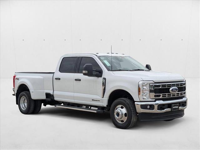 Photo of 2025 Oxford White Ford F-350