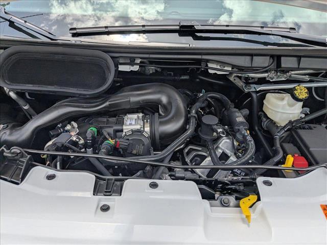 Photo of 2025 Oxford White Ford Transit-250