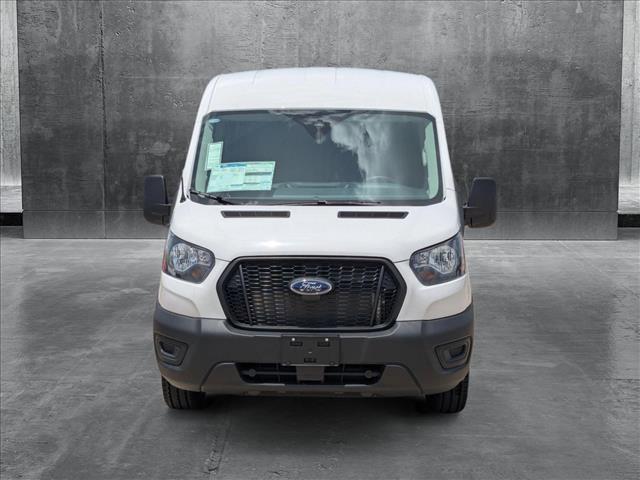 Photo of 2025 Oxford White Ford Transit-250