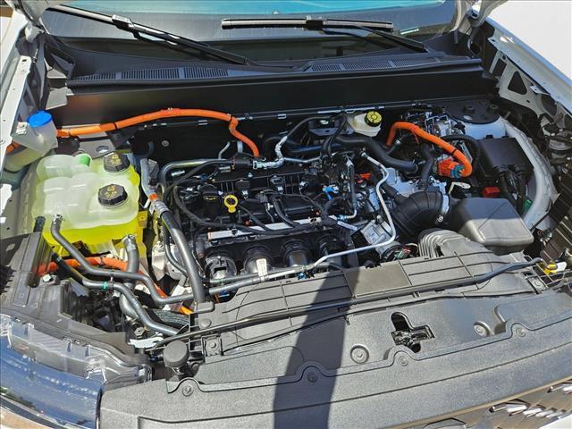 Photo of 2025 Oxford White Ford Maverick