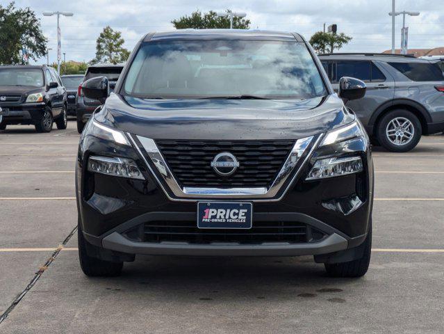 Photo of 2023 Super Black Nissan Rogue