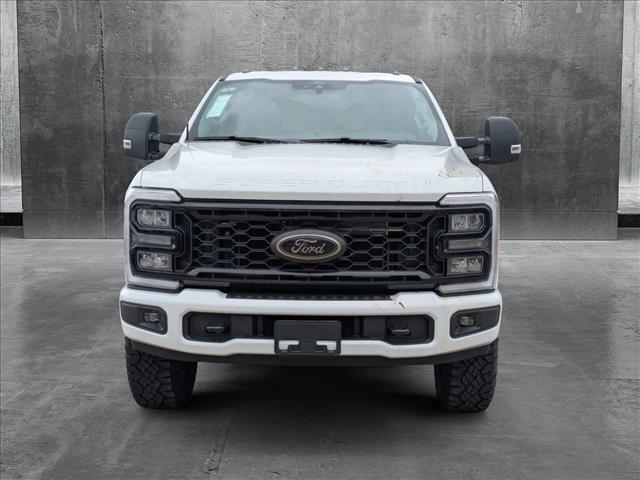 Photo of 2025 Oxford White Ford F-250