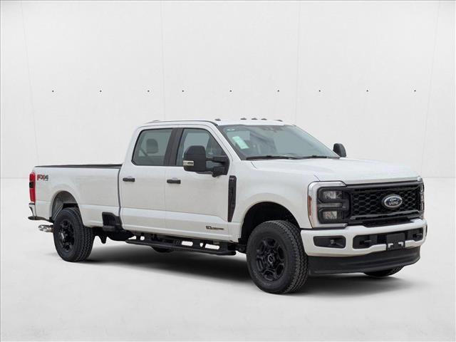 Photo of 2025 Oxford White Ford F-250