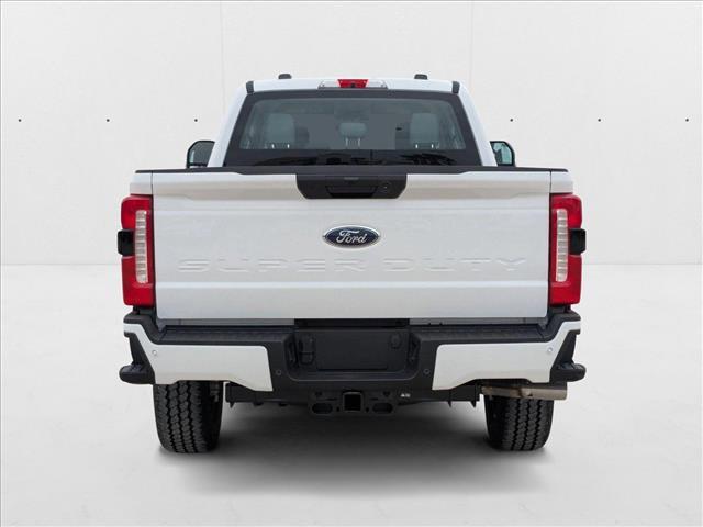 Photo of 2025 Oxford White Ford F-250