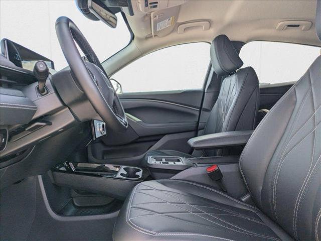 Photo of 2025 Star White Metallic Tri-Coat Ford Mustang Mach-E