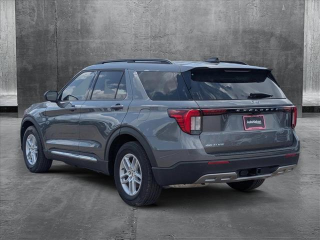 Photo of 2025 Carbonized Gray Metallic Ford Explorer