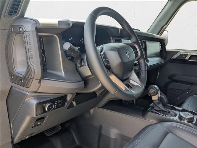 Photo of 2025 Azure Gray Metallic Tri-Coat Ford Bronco