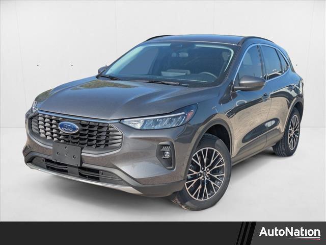 Photo of 2025 Carbonized Gray Metallic Ford Escape PHEV