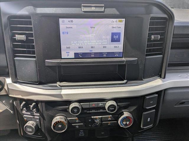 Photo of 2025 Oxford White Ford F-250